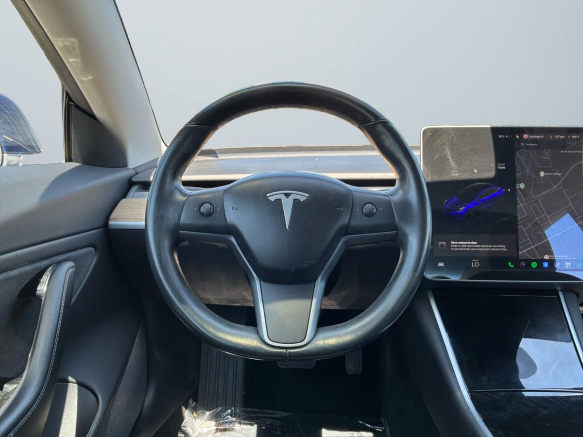 Used 2018 Tesla Model 3 Long Range RWD image 10
