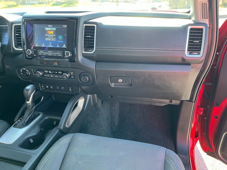 Used 2023 Nissan Frontier SV w/ SV Convenience Package image 37