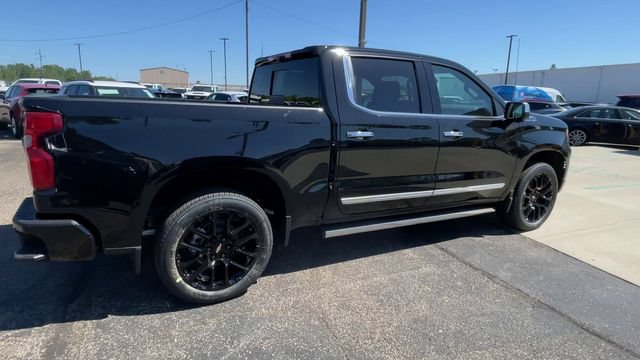 New 2026 Chevrolet Silverado 1500 High Country w/ Technology Package AWD/4WD image 2