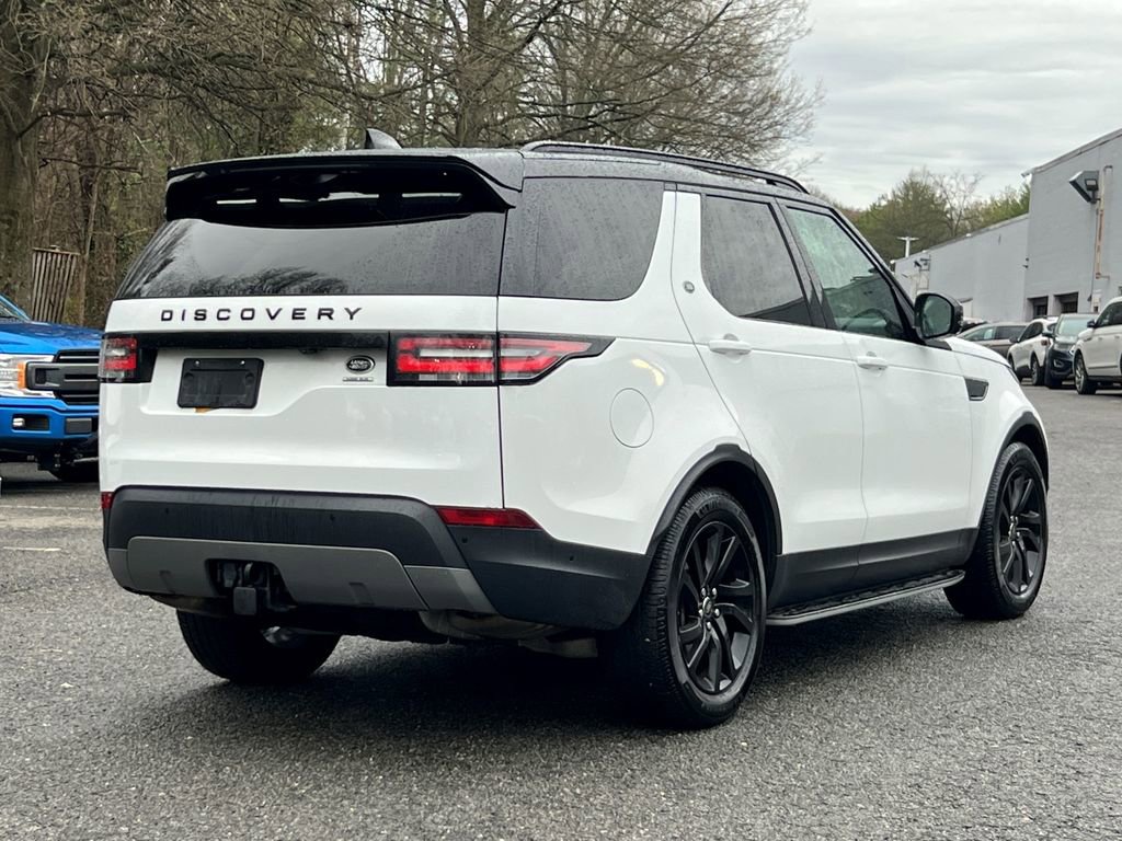 Used 2019 Land Rover Discovery HSE image 7