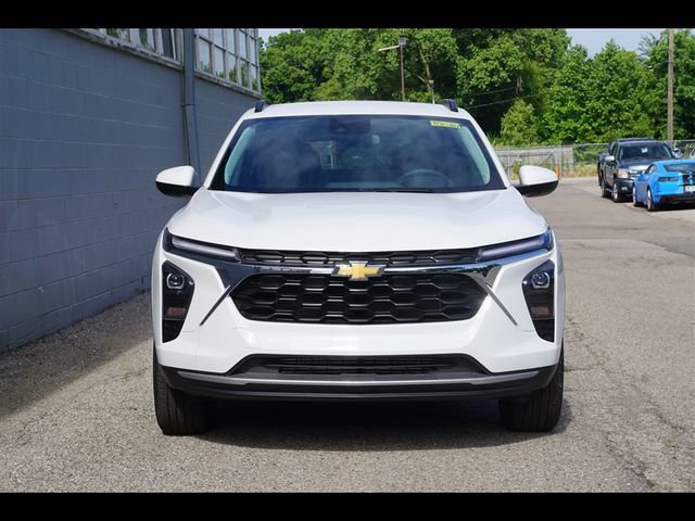 New 2025 Chevrolet Trax LT w/ Sunroof Package image 3