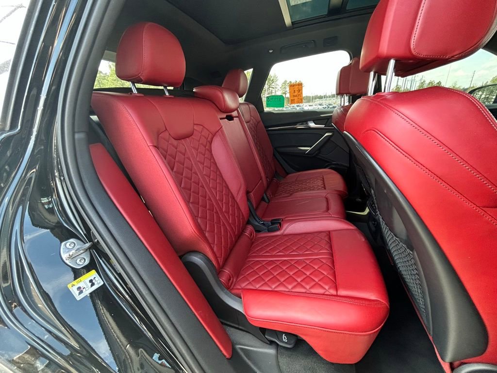 Used 2018 Audi SQ5 Prestige w/ Prestige Package image 15