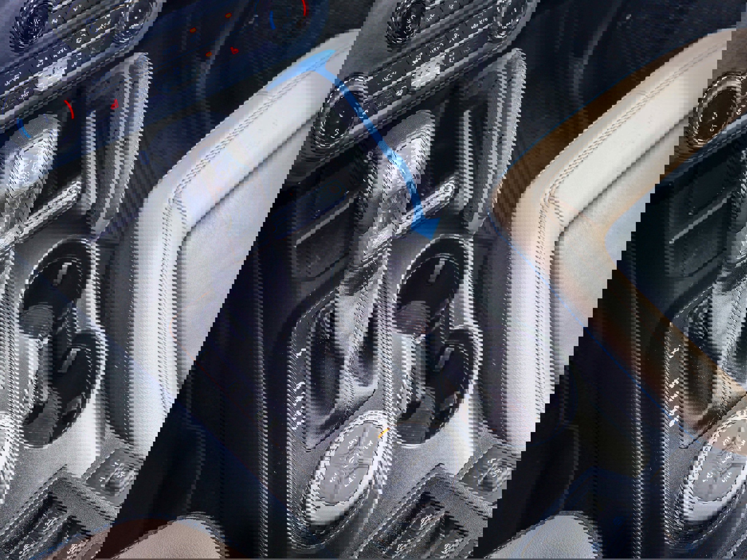 Used 2022 Ford Bronco Wildtrak image 27