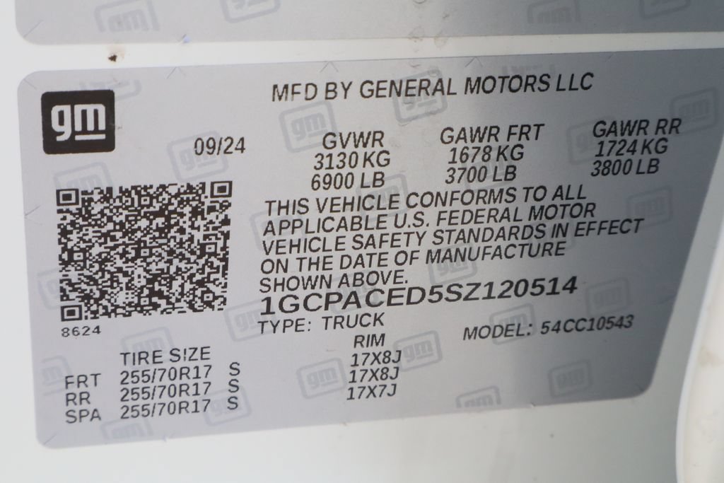 Used 2025 Chevrolet Silverado 1500 LT RWD image 31