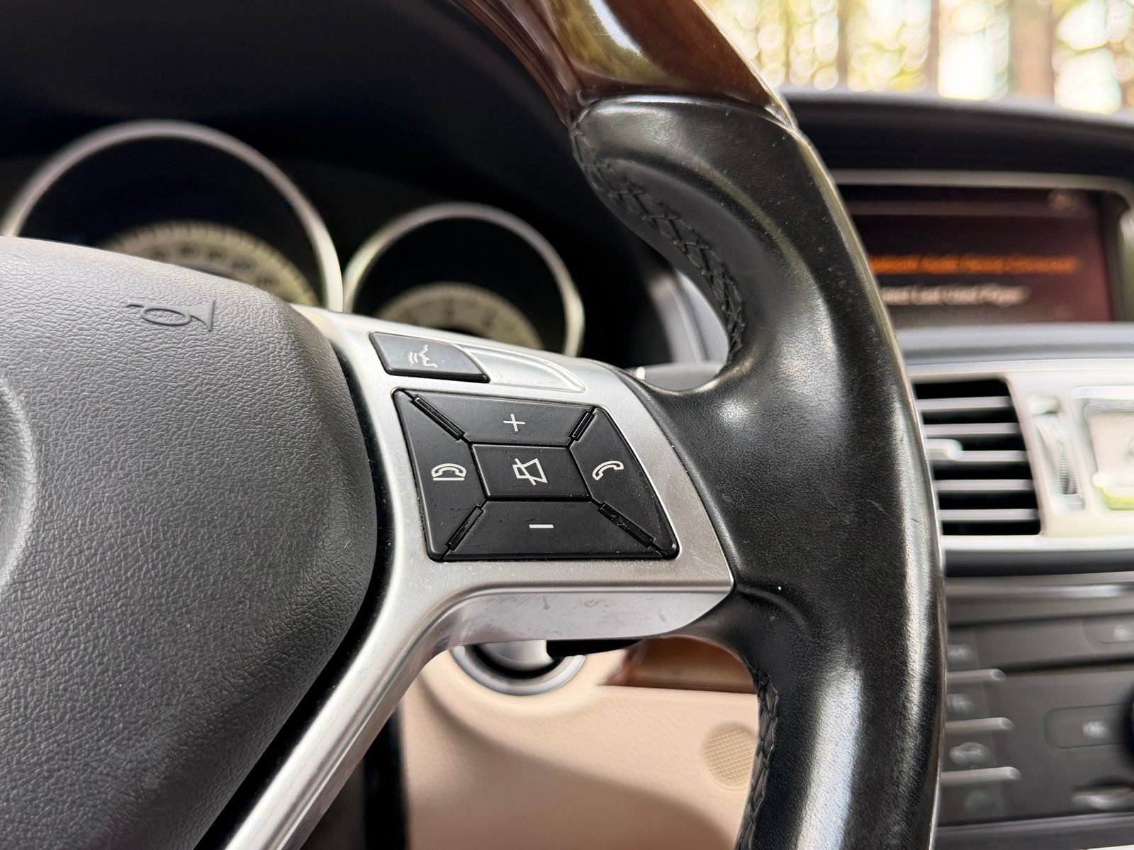 Used 2016 Mercedes-Benz E 400 Cabriolet image 19