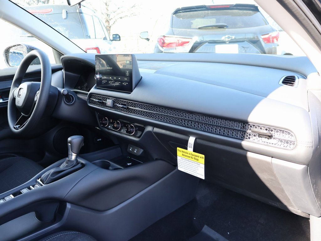 New 2026 Honda HR-V LX image 9