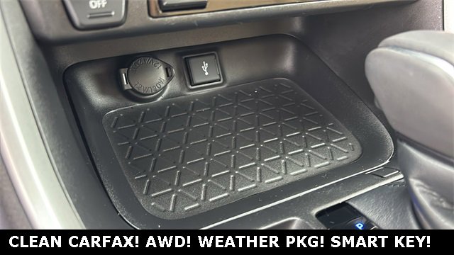 Used 2022 Toyota RAV4 XLE Premium image 18