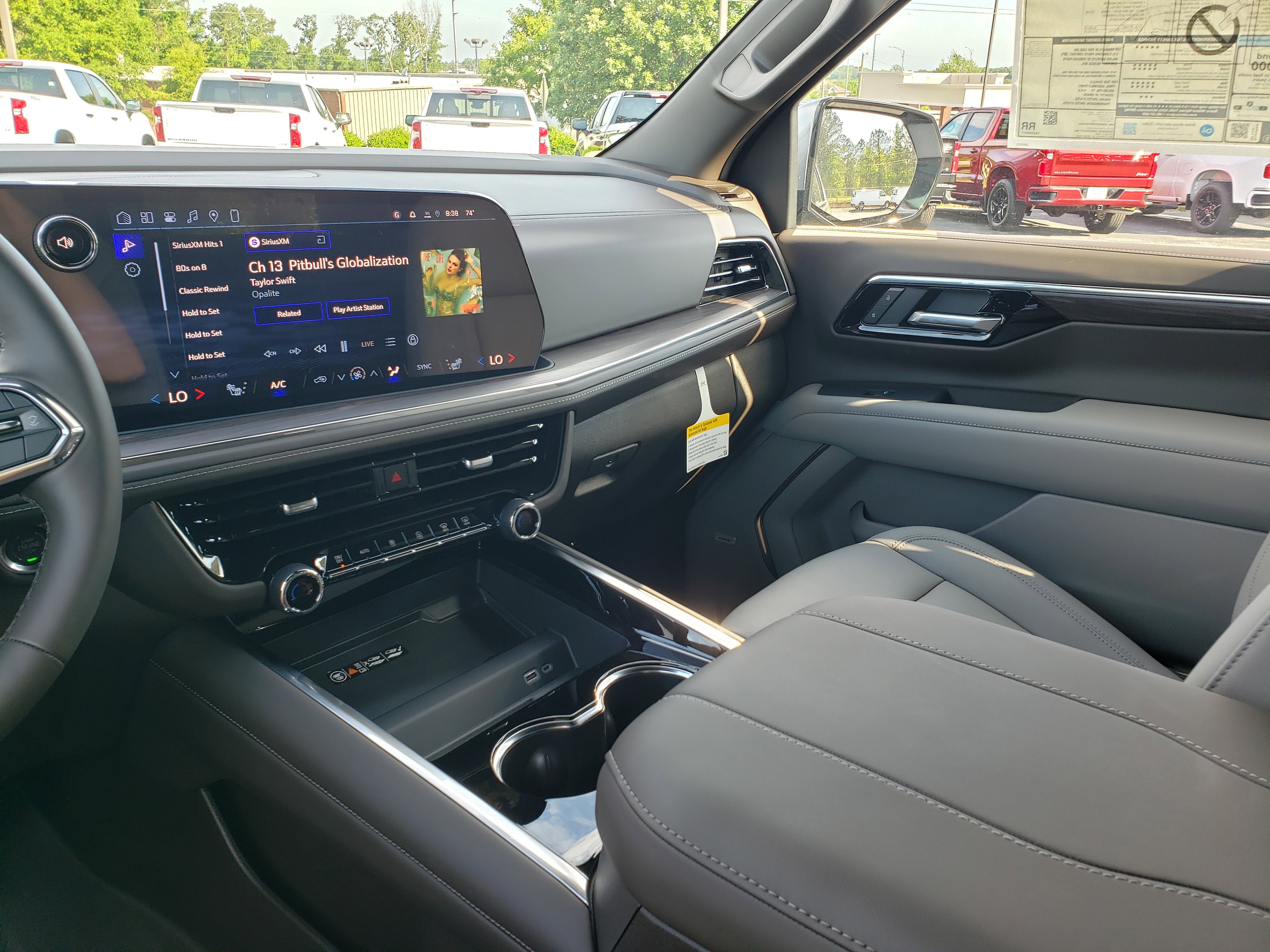 New 2026 Chevrolet Suburban LT w/ Comfort Package RWD image 25