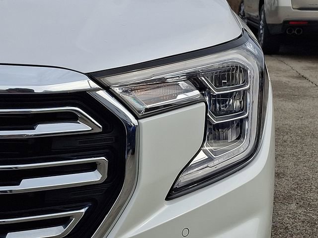 Used 2022 GMC Terrain SLT w/ Infotainment Package II image 9