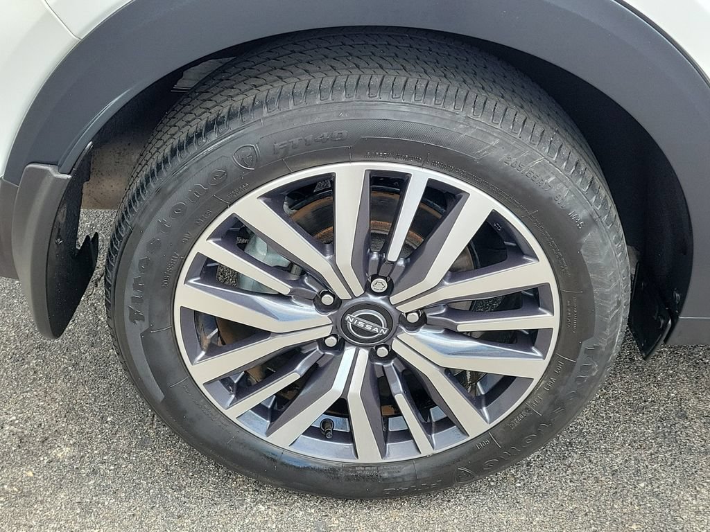 Used 2024 Nissan Kicks SV FWD image 7