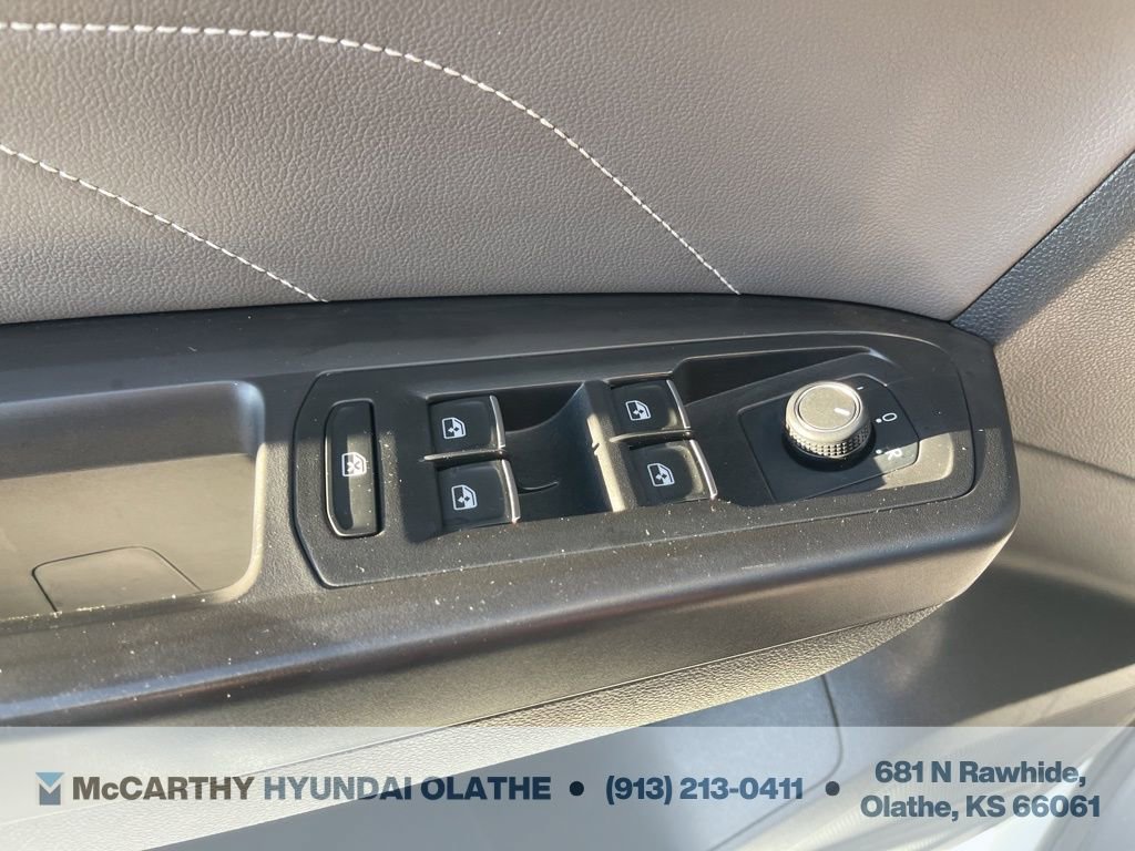 Used 2022 Volkswagen Atlas Cross Sport SE image 30