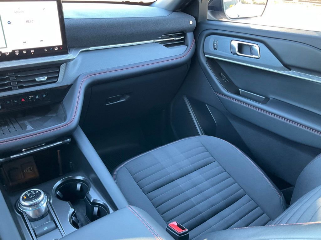 Certified 2025 Ford Explorer ST-Line w/ Premium Package image 37