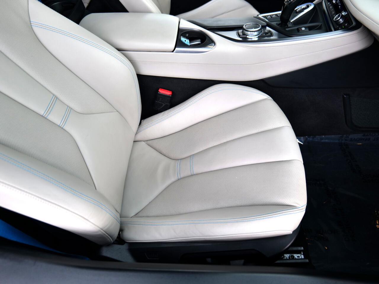 Used 2015 BMW i8 image 45