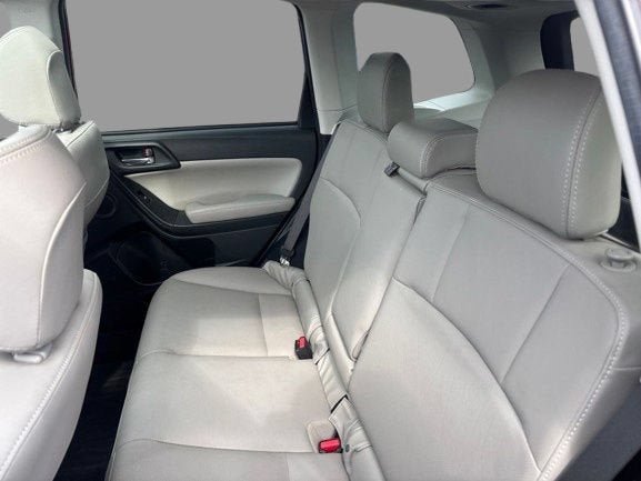 Used 2016 Subaru Forester 2.5i Touring w/ Protection Package #2 AWD/4WD image 10