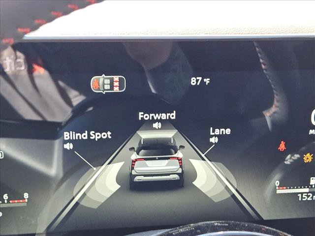 New 2026 Nissan Kicks SR image 13