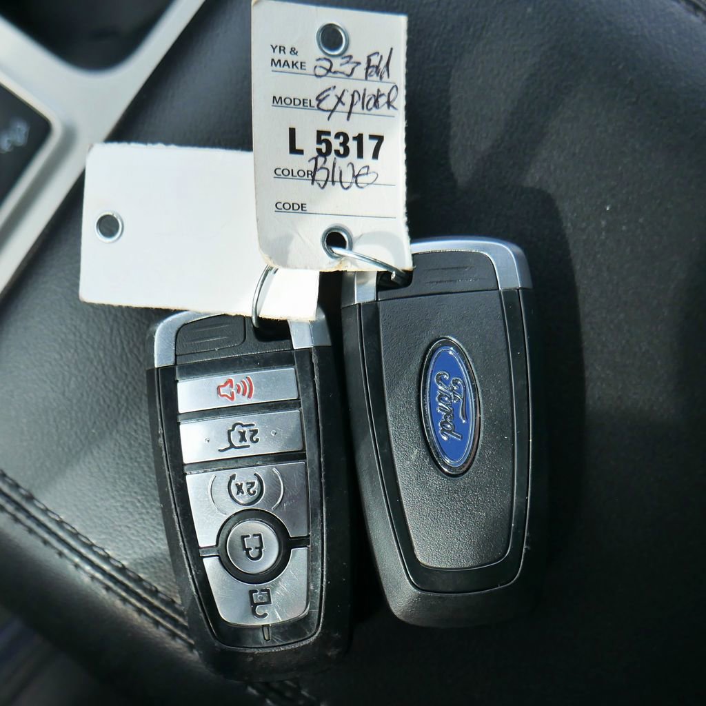 Used 2023 Ford Explorer XLT w/ Equipment Group 202A image 39