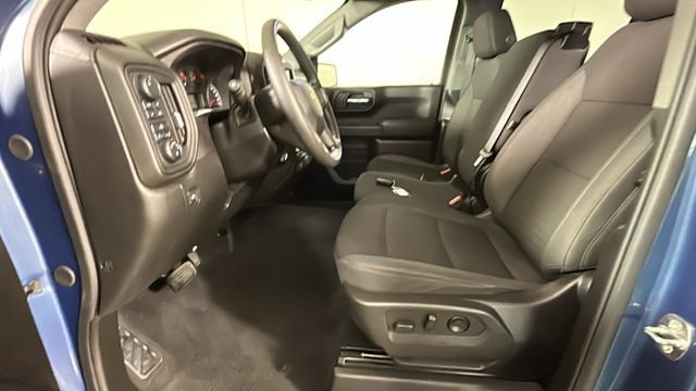 Used 2024 Chevrolet Silverado 1500 Custom AWD/4WD image 10