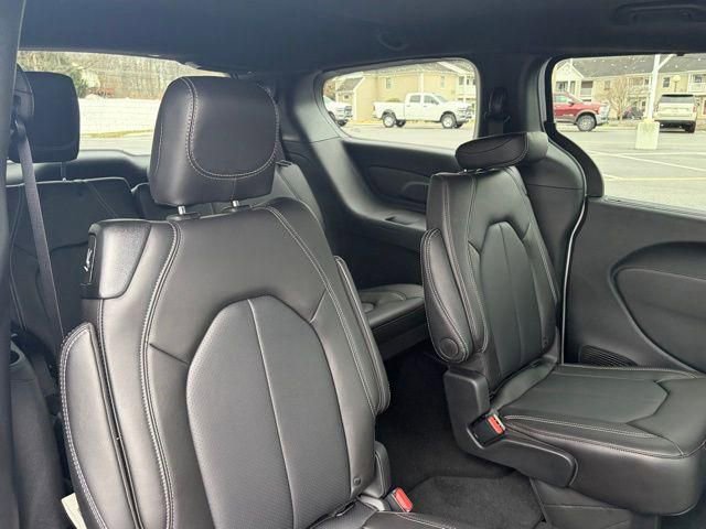 New 2026 Chrysler Voyager LX image 29