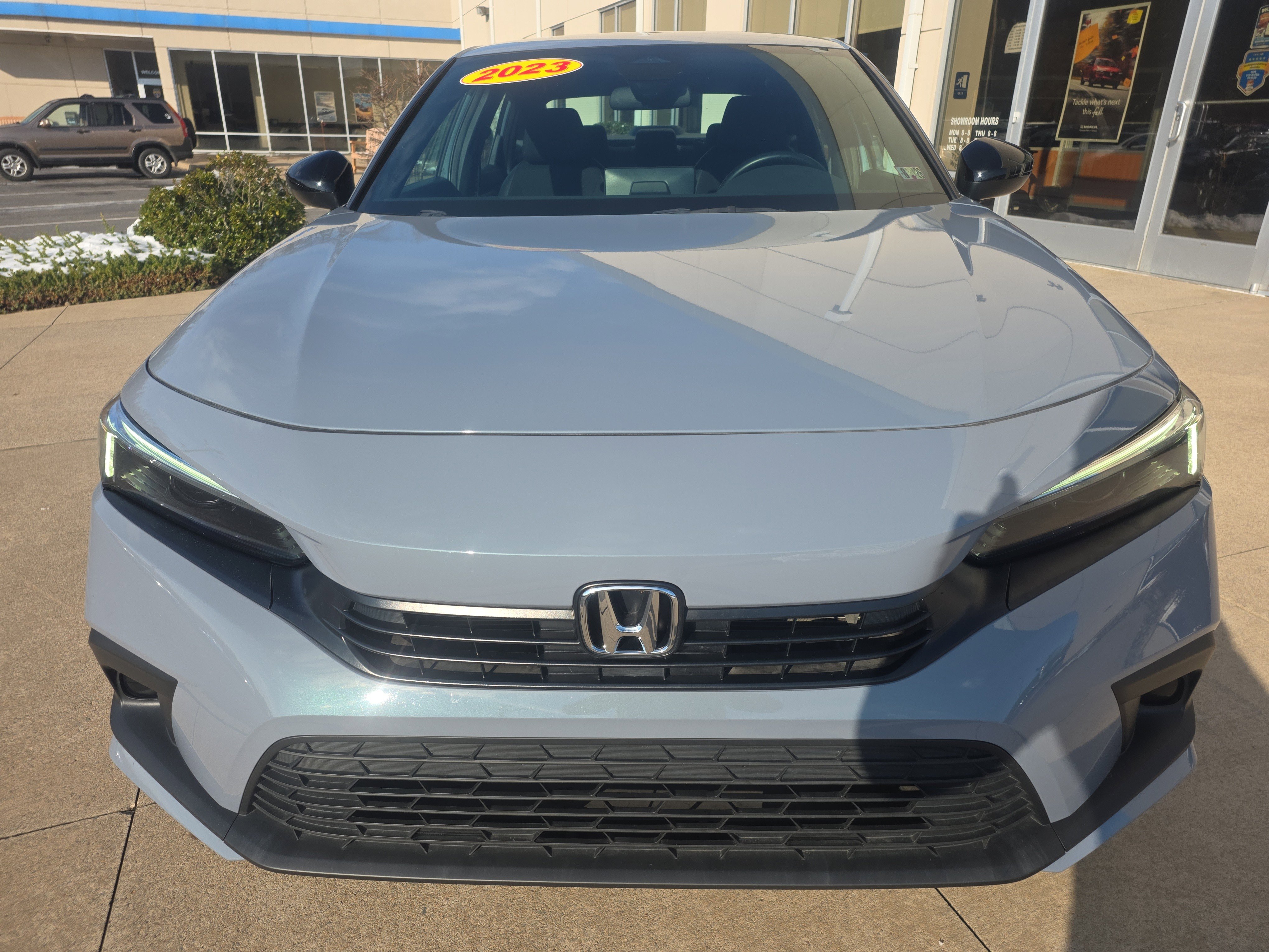 Used 2023 Honda Civic Sport image 2