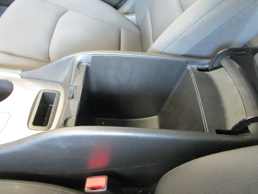 Used 2018 Chevrolet Malibu LT FWD image 37