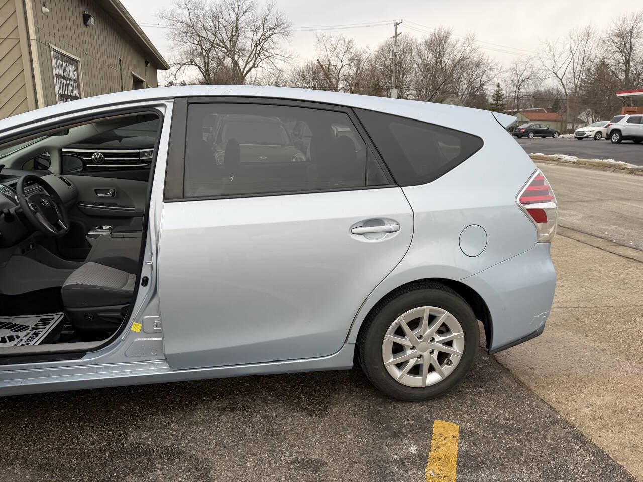 Used 2015 Toyota Prius V Two image 25