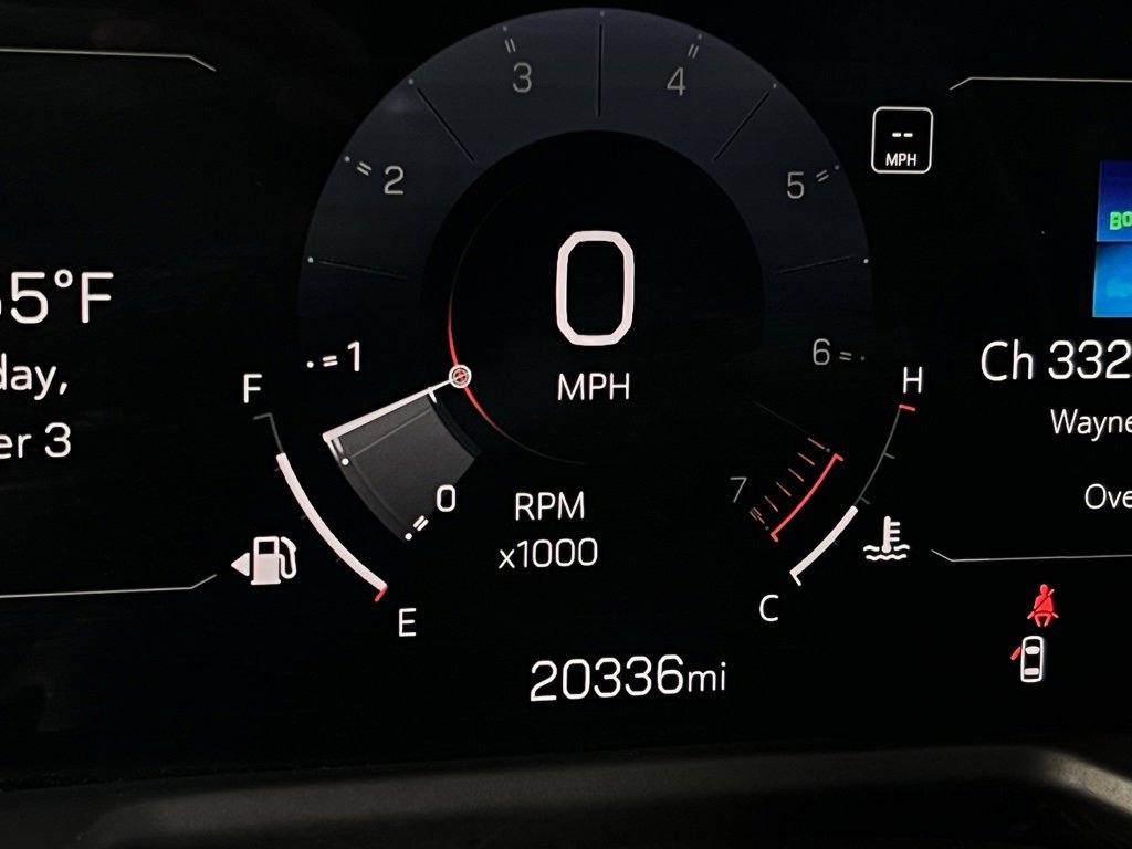 Used 2025 GMC Acadia Elevation image 19