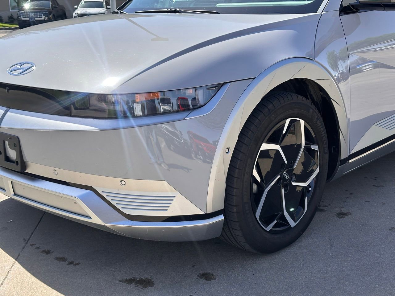 Used 2024 Hyundai Ioniq 5 Limited image 5