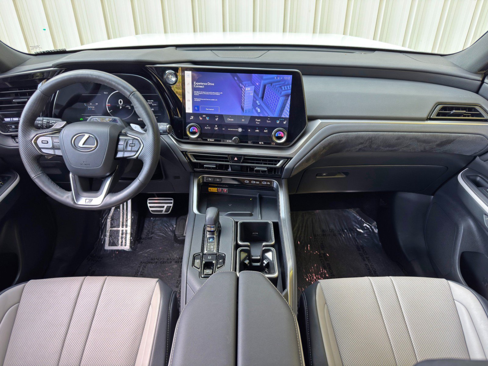 Used 2024 Lexus TX 500h AWD w/ Technology Package image 12