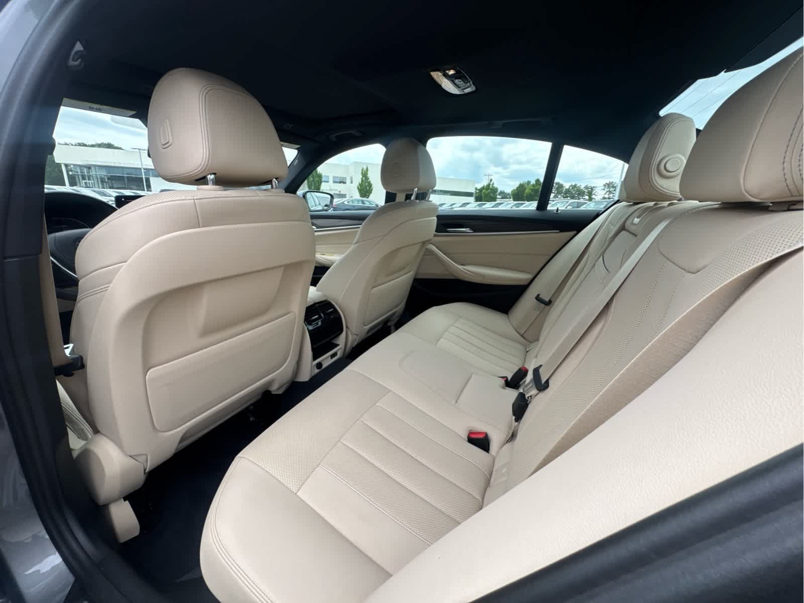 Used 2023 BMW 530i xDrive w/ Convenience Package AWD/4WD image 20