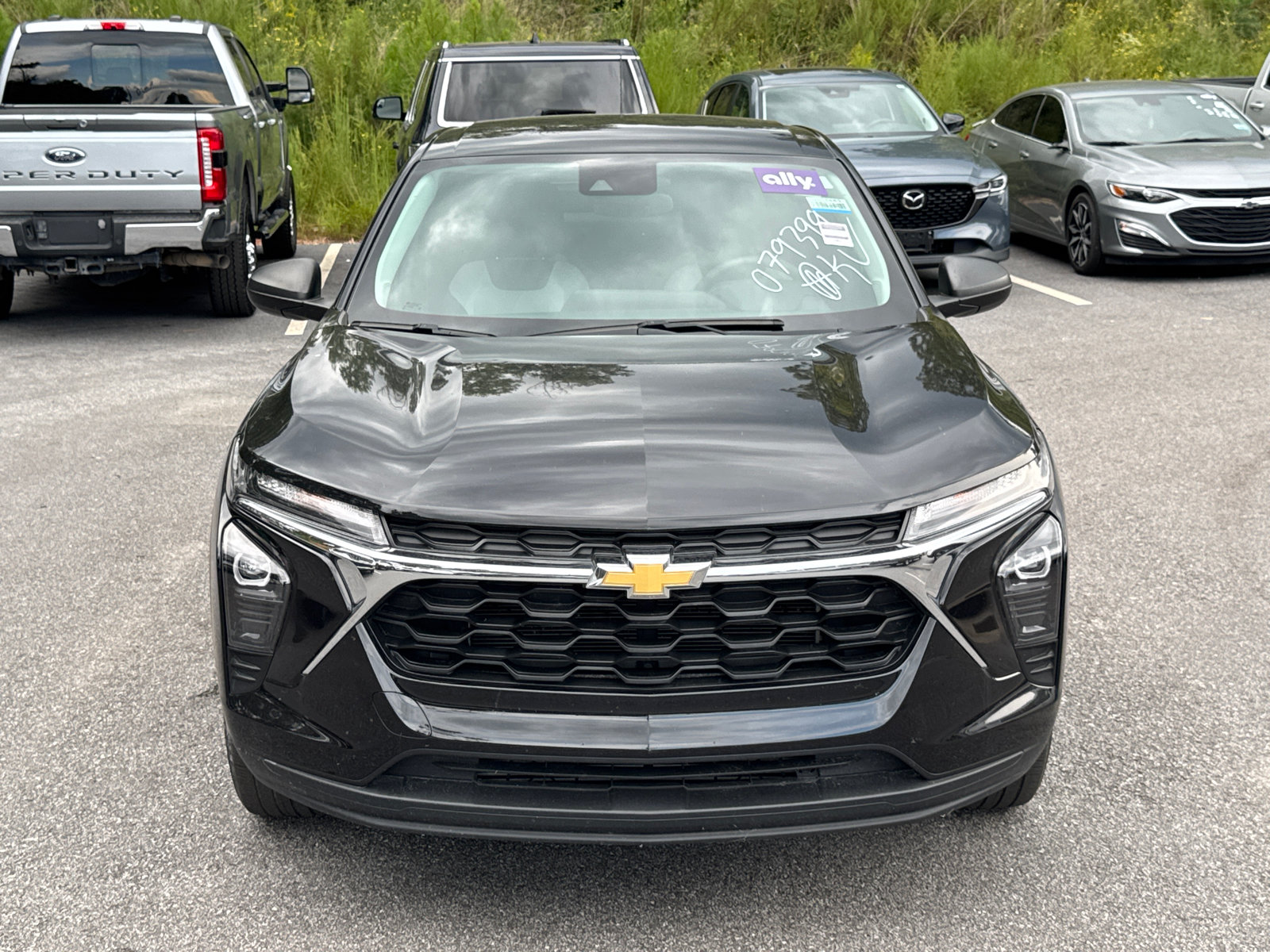 Used 2024 Chevrolet Trax LS FWD image 2