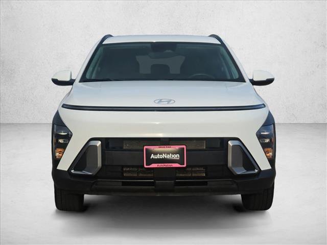 Used 2025 Hyundai Kona SEL FWD image 2