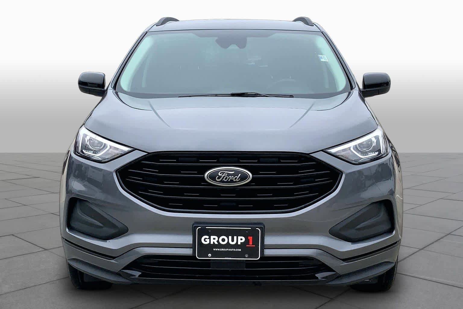 Used 2024 Ford Edge SE w/ Black Appearance Package AWD/4WD image 3