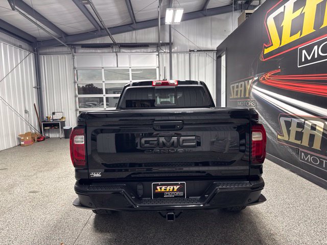 Used 2024 GMC Canyon Elevation w/ Elevation Premium Package AWD/4WD image 19