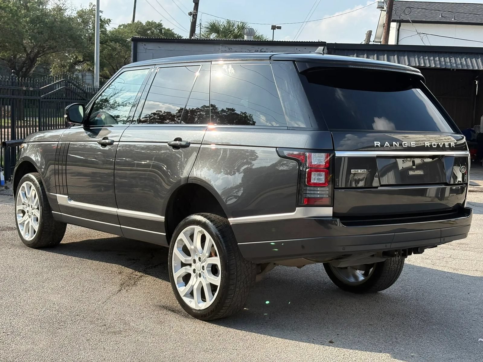 Used 2016 Land Rover Range Rover HSE AWD/4WD image 5