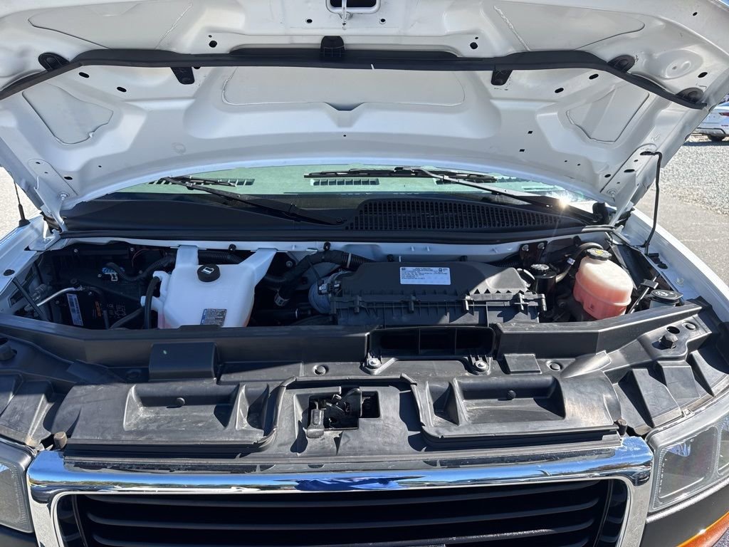 Used 2023 GMC Savana 2500 w/ Driver Convenience Package RWD image 25