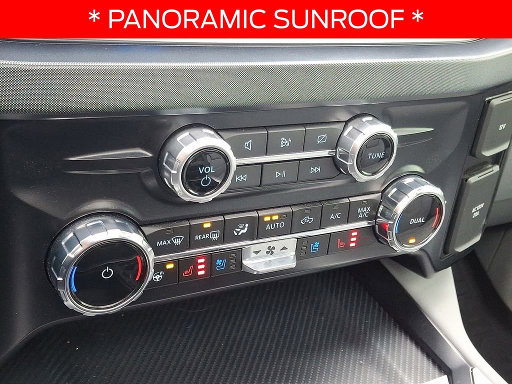 Used 2024 Ford F450 Limited image 17