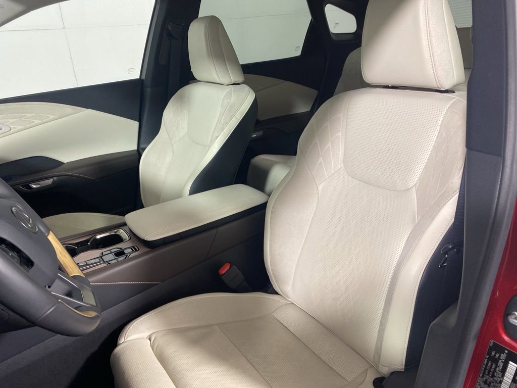 Certified 2025 Lexus RX 350 AWD w/ Convenience Package image 12