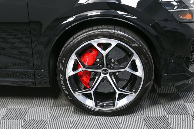 New 2026 Audi RS Q8 performance image 38