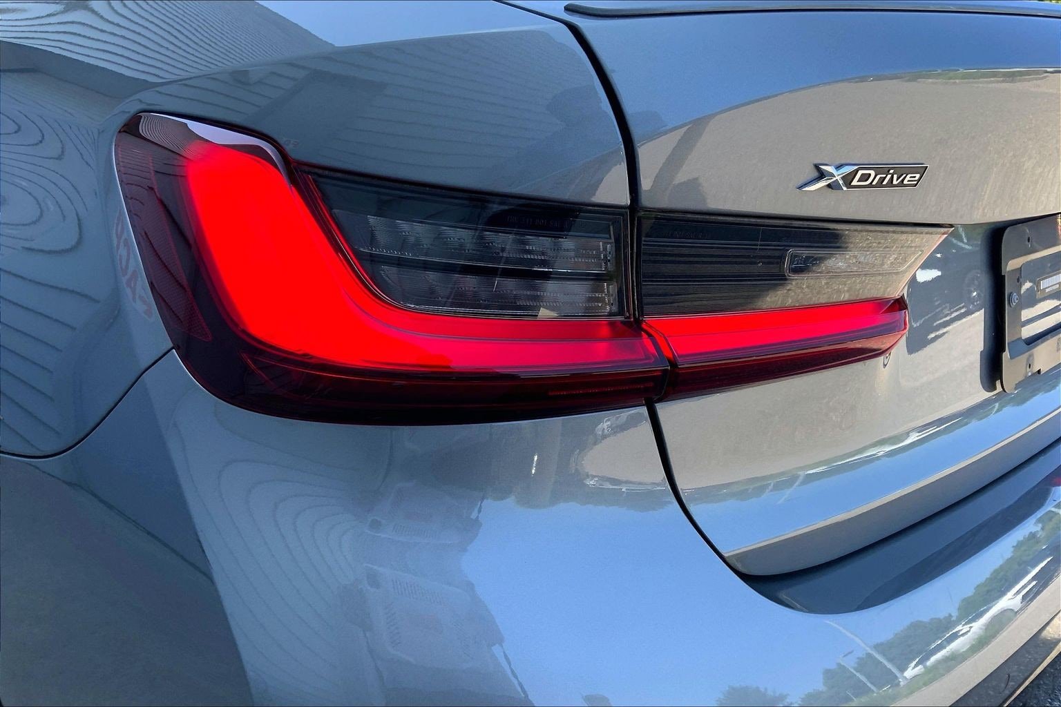 Used 2023 BMW 330e xDrive w/ M Sport Package AWD/4WD image 30