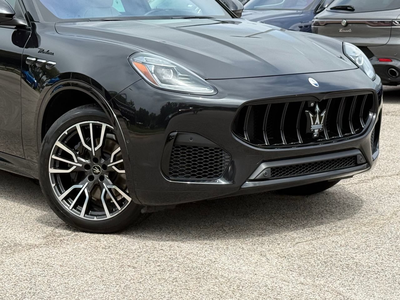 Certified 2023 Maserati Grecale Modena AWD/4WD image 2