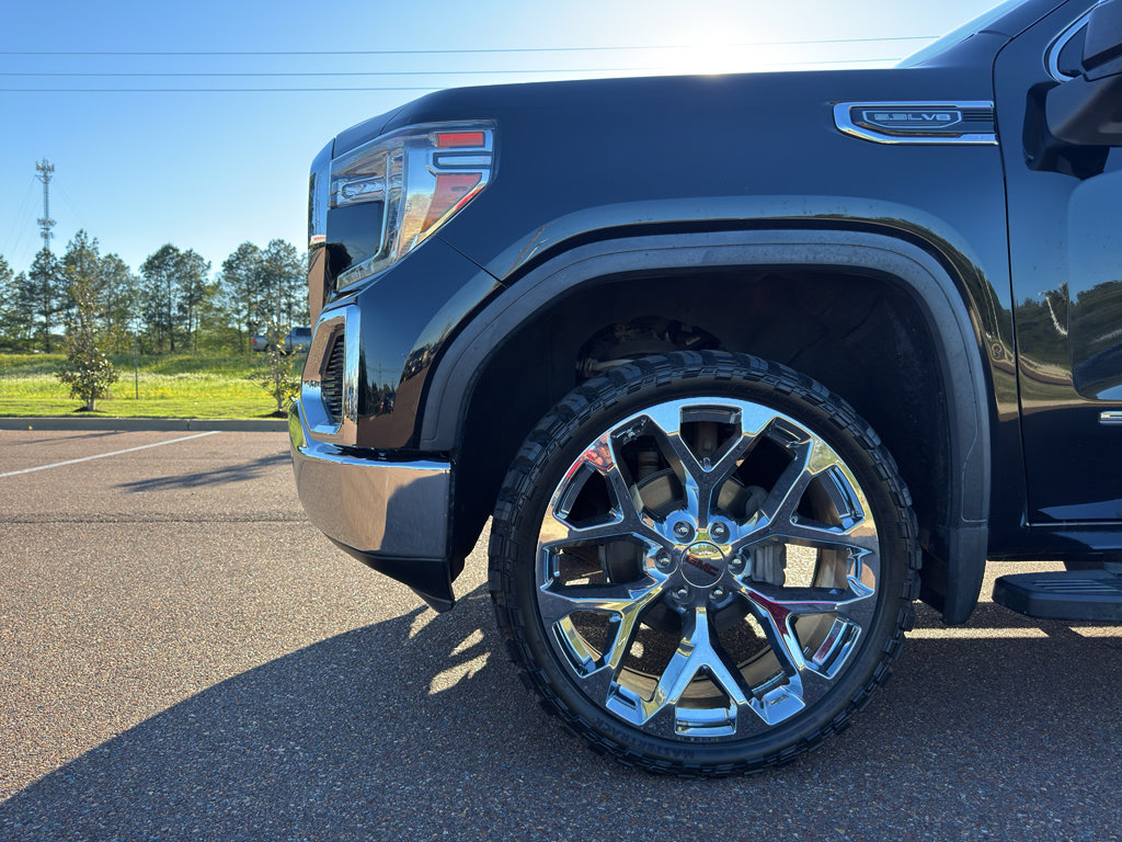 Used 2019 GMC Sierra 1500 SLT w/ SLT Premium Package image 10