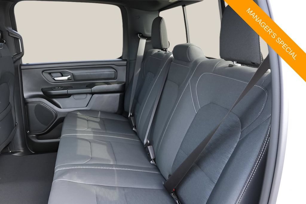 New 2026 RAM 1500 Express AWD/4WD image 15