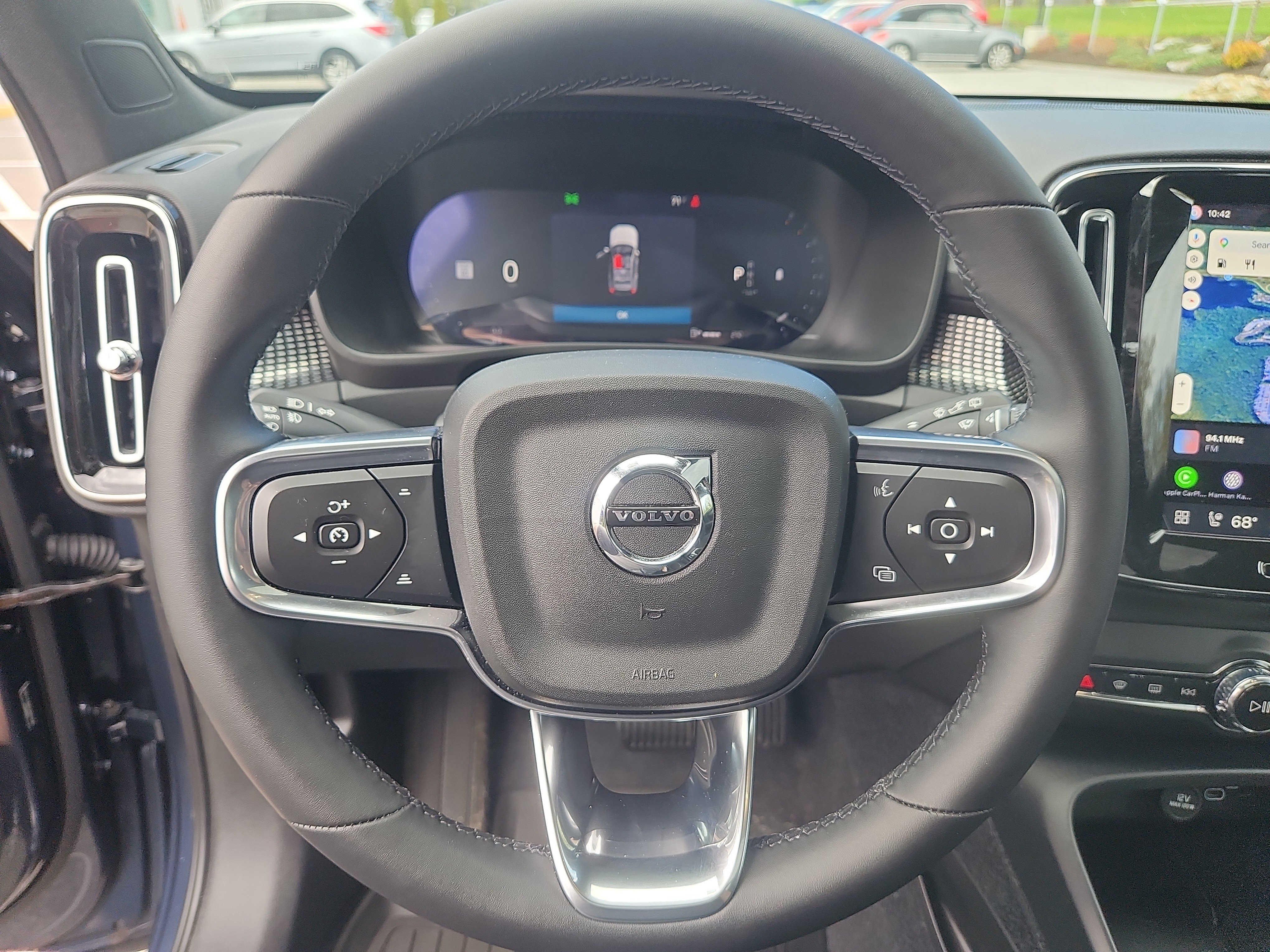 Used 2026 Volvo XC40 B5 Ultra w/ Protection Package Premier AWD/4WD image 24