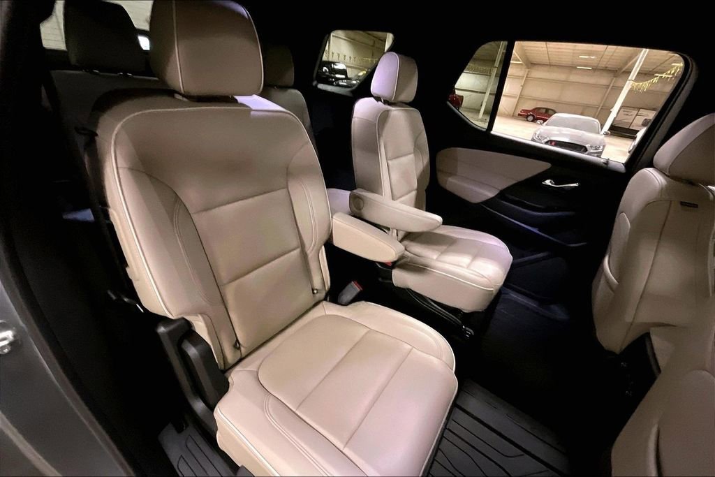 Used 2023 Chevrolet Traverse Premier w/ LPO, Floor Liner Package AWD/4WD image 25