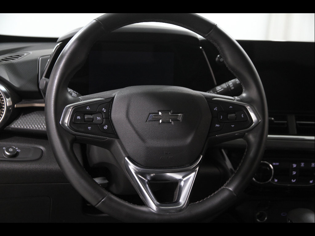 Certified 2024 Chevrolet Trax ACTIV w/ Driver Confidence Package FWD image 7