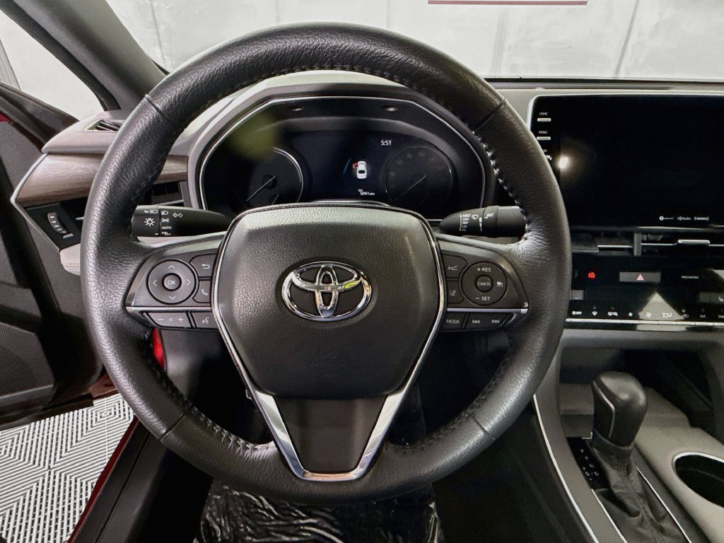 Certified 2021 Toyota Avalon XLE w/ Moonroof Package FWD image 20