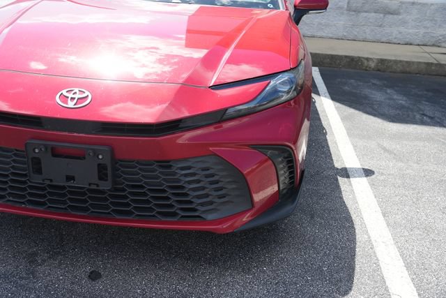 Used 2025 Toyota Camry SE FWD image 6