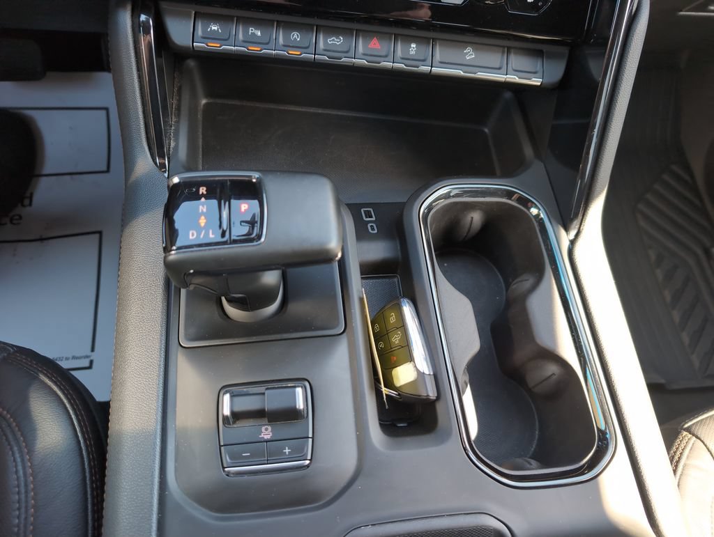 Used 2024 GMC Sierra 1500 AT4 w/ AT4 Premium Package AWD/4WD image 25