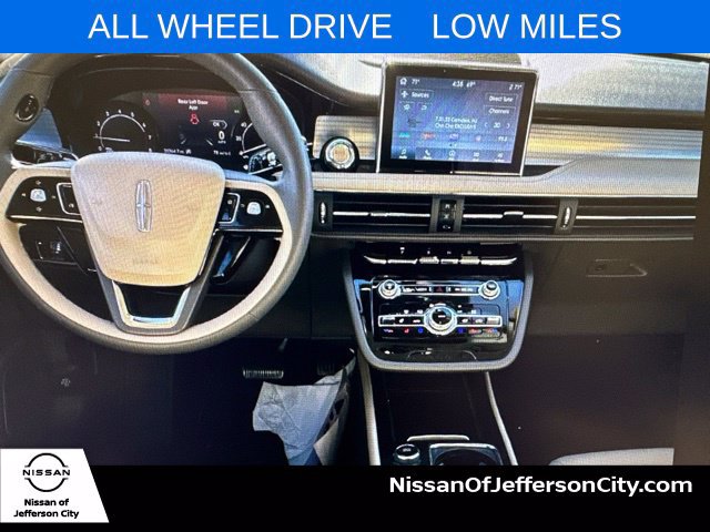 Used 2022 Lincoln Corsair AWD w/ Equipment Group 101A image 9