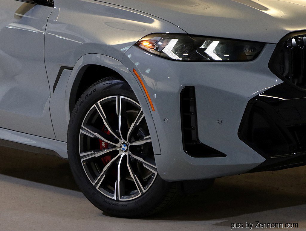 Used 2026 BMW X6 xDrive40i w/ Climate Comfort Package AWD/4WD image 3